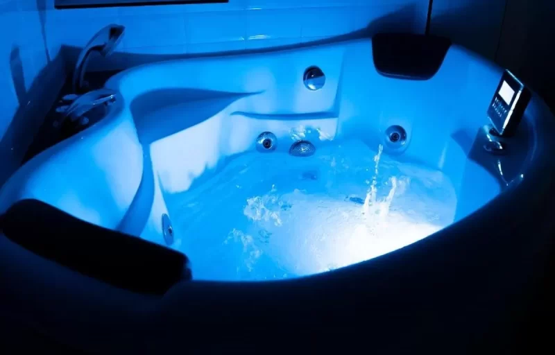 Alojamiento con jacuzzi en la habitación en Hotel Boutique Puerta de las Granadas