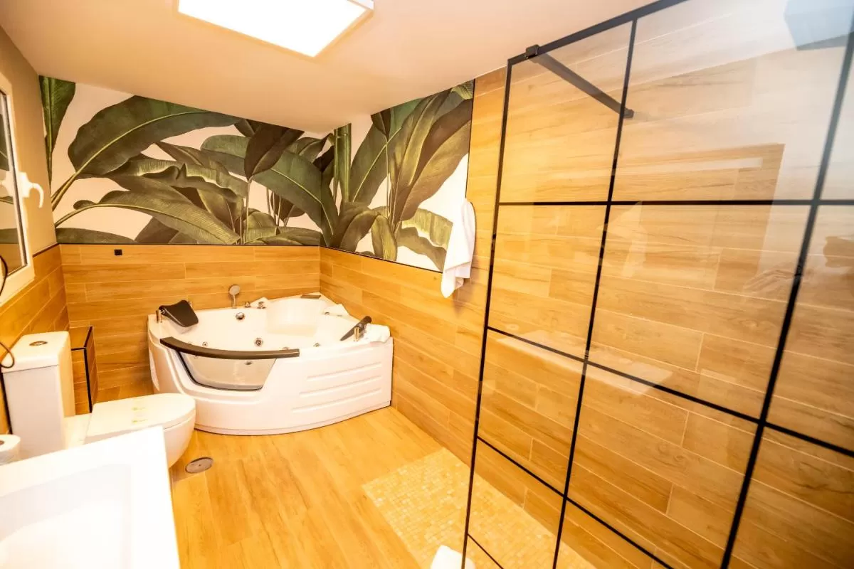 Jacuzzi para parejas Hotel Monasterio Granada Adults Only